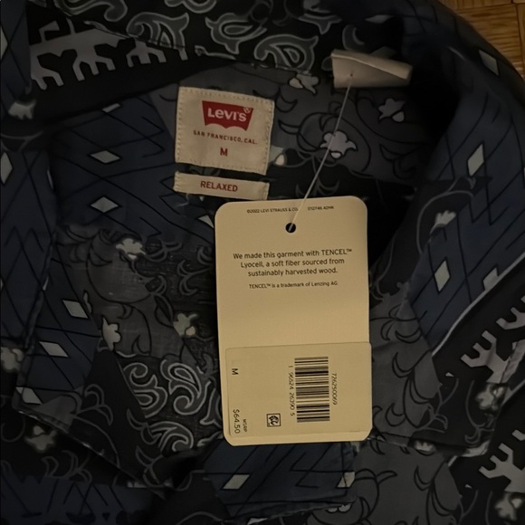 Levi's Men's Blue Patterned Shirt - Picture 2 of 3